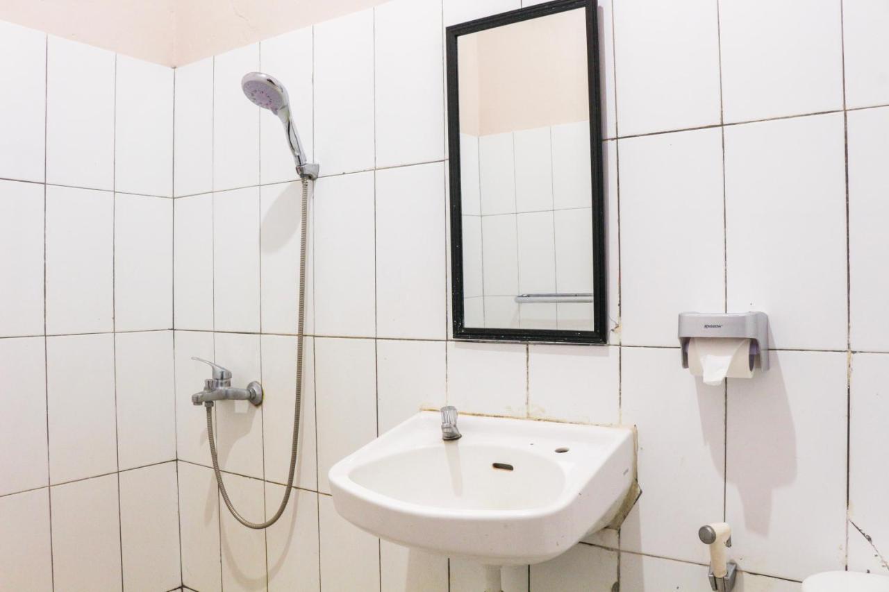 Hotel Oyo 1673 Taman Mangkubumi Indah Tasikmalaya