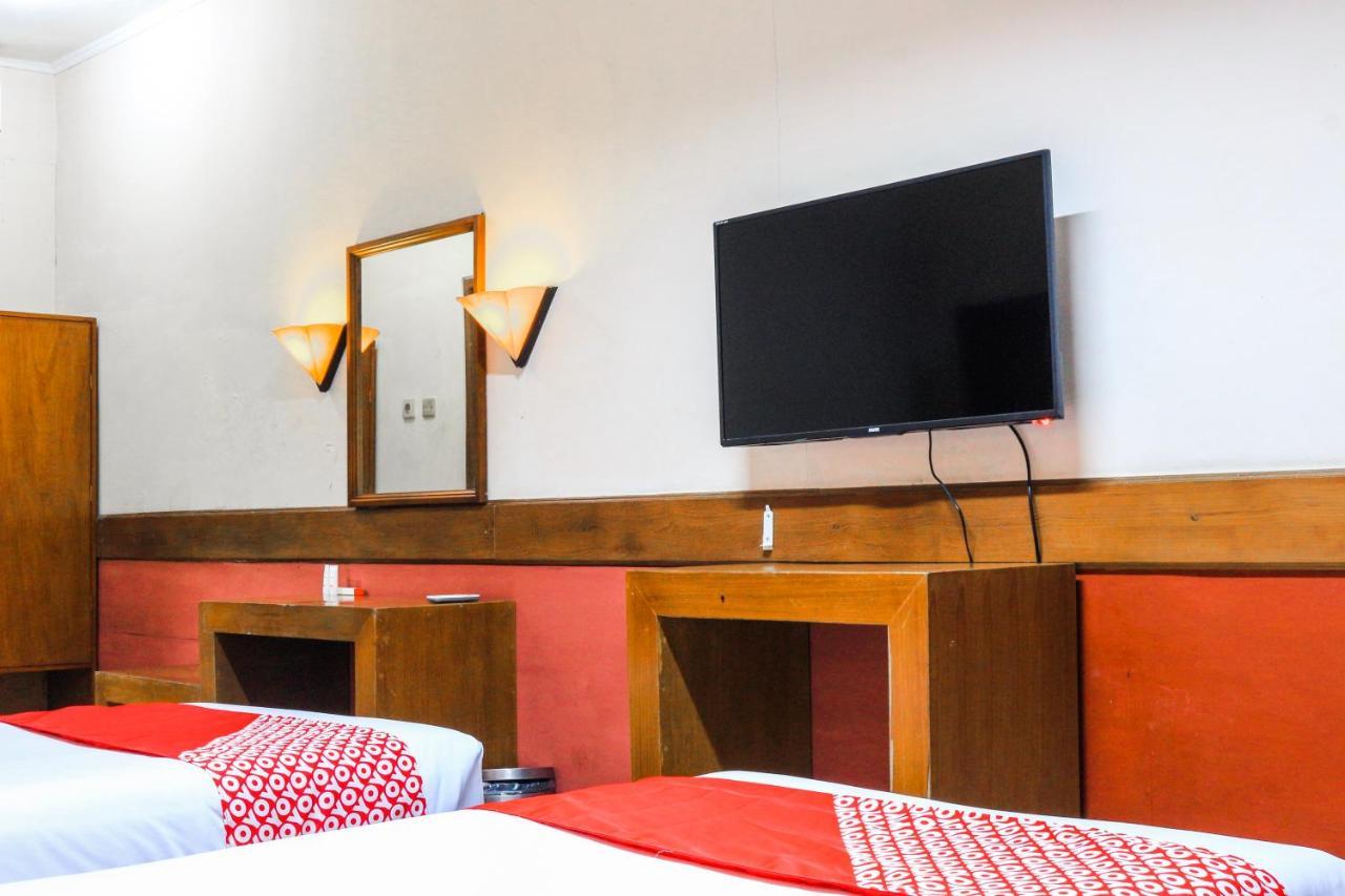 Hotel Oyo 1673 Taman Mangkubumi Indah Tasikmalaya