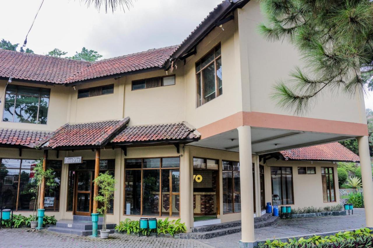 Oyo 1673 Taman Mangkubumi Indah
